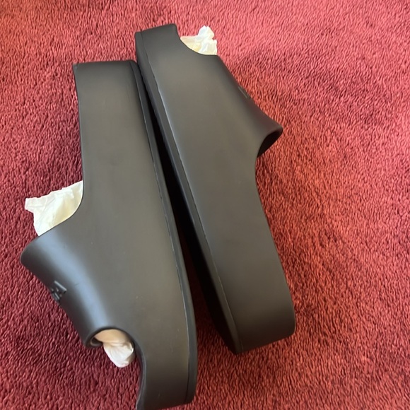 COPY - Balenciaga chunky slides in black - Picture 5 of 8